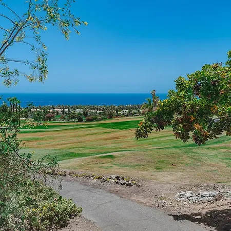 Hébergement de vacances Gorgeous Golf Heated Pool Sea View *
