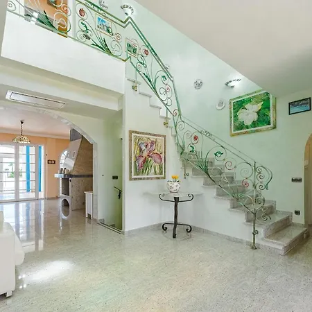 Holiday home Gorgeous Golf *