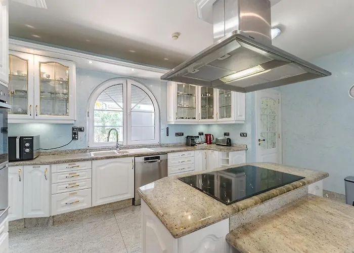 Gorgeous Golf Semesterbostad