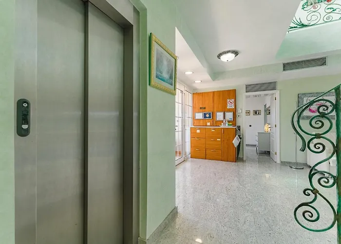 Semesterbostad Gorgeous Golf *