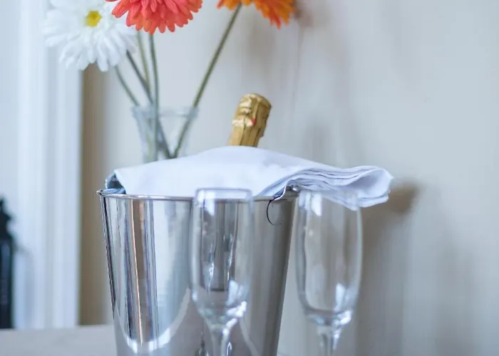 Gorgeous Golf Адехе